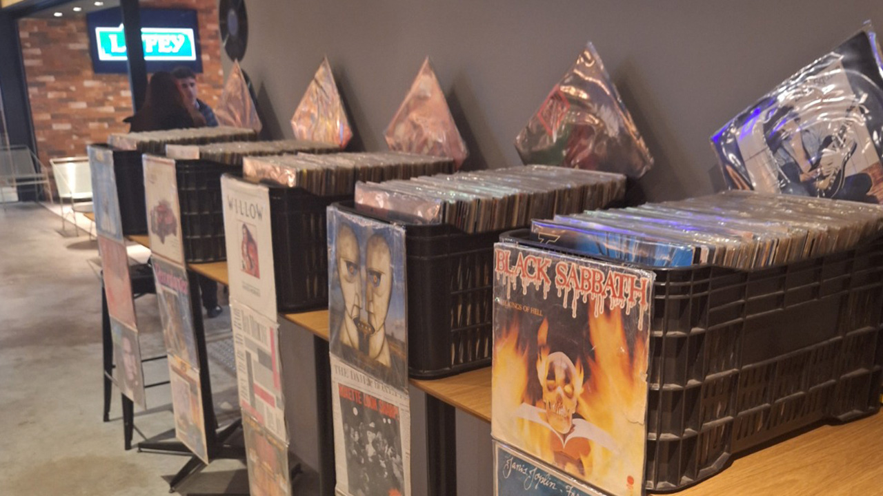 Feira de Vinil acontece no próximo sábado (6) em Ponta Grossa