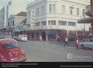Lojas Tango, na Avenida Vicente Machado (década de 1970)