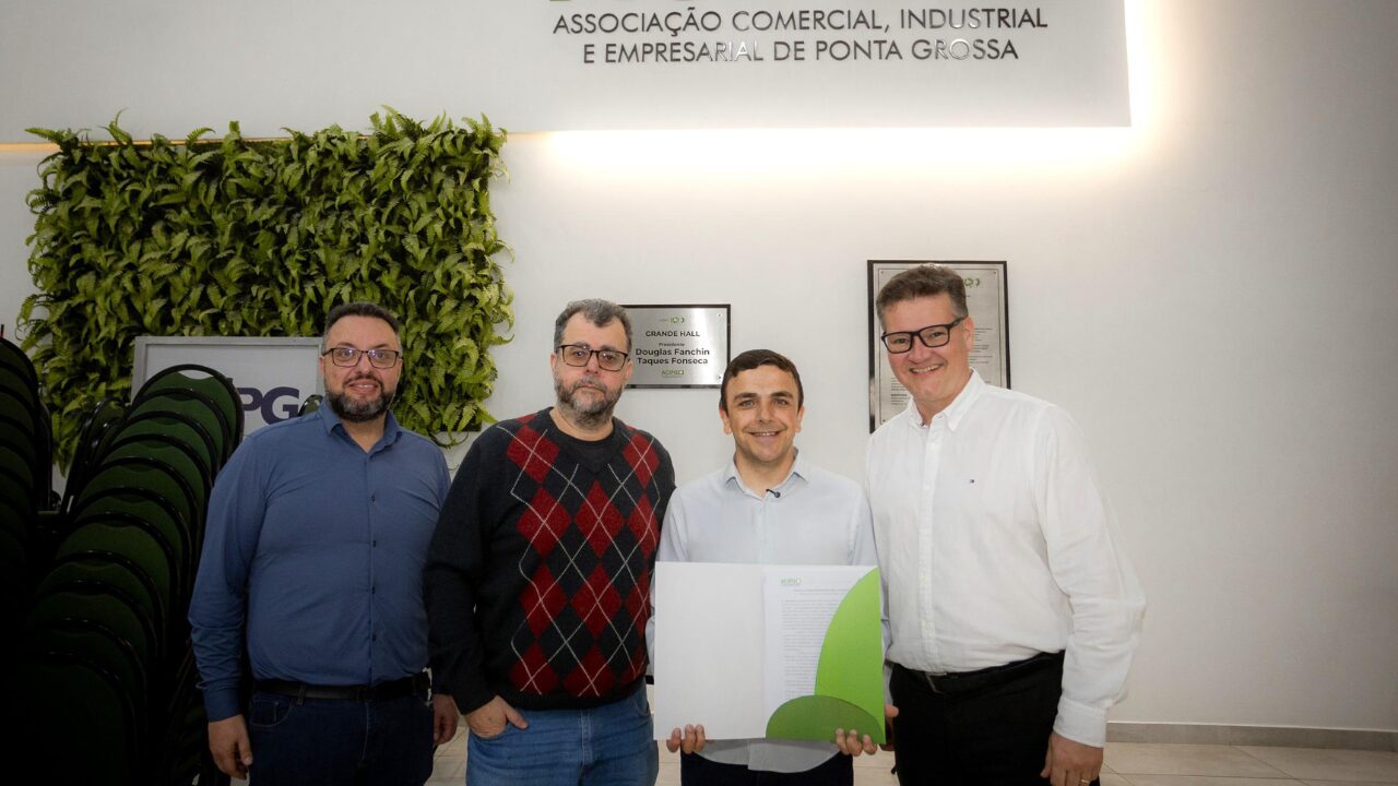 Deputado Aliel presta contas na Acipg e reforça parceria com o setor empresarial